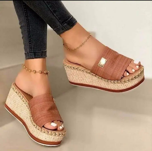 Woven Sponge Cake Platform Wedge Slippers