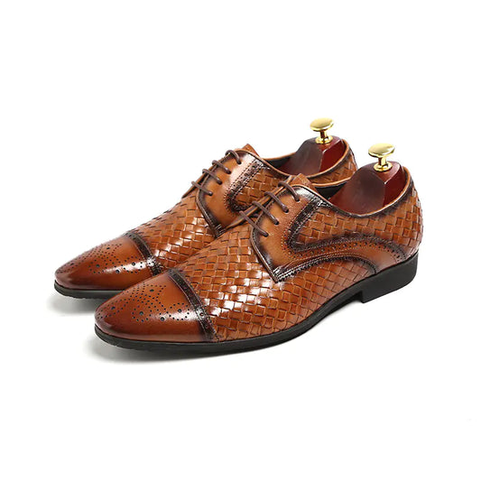 Men's New British Woven Pointed Leather Business Shoes