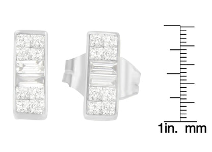 18K White Gold 1/4 cttw Baguette and Princess Cut Diamond Earrings (G-H, VS1-VS2)