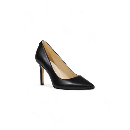 Guess Black Leather Pump