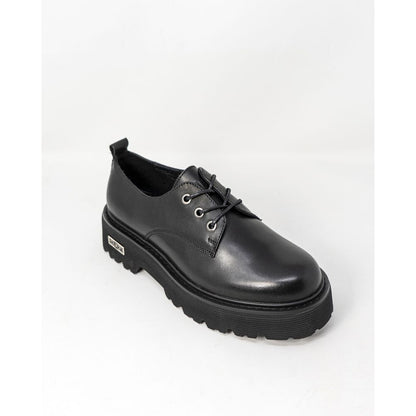 Cult Black Leather Sneaker