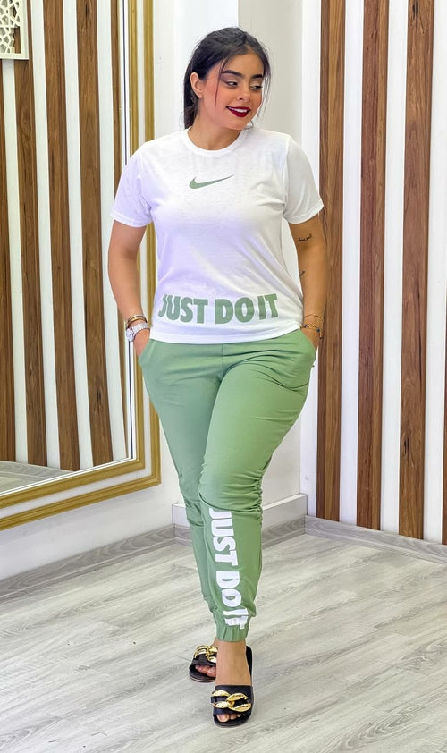 Short Sleeved T-shirt And Jogger Pants Set Green