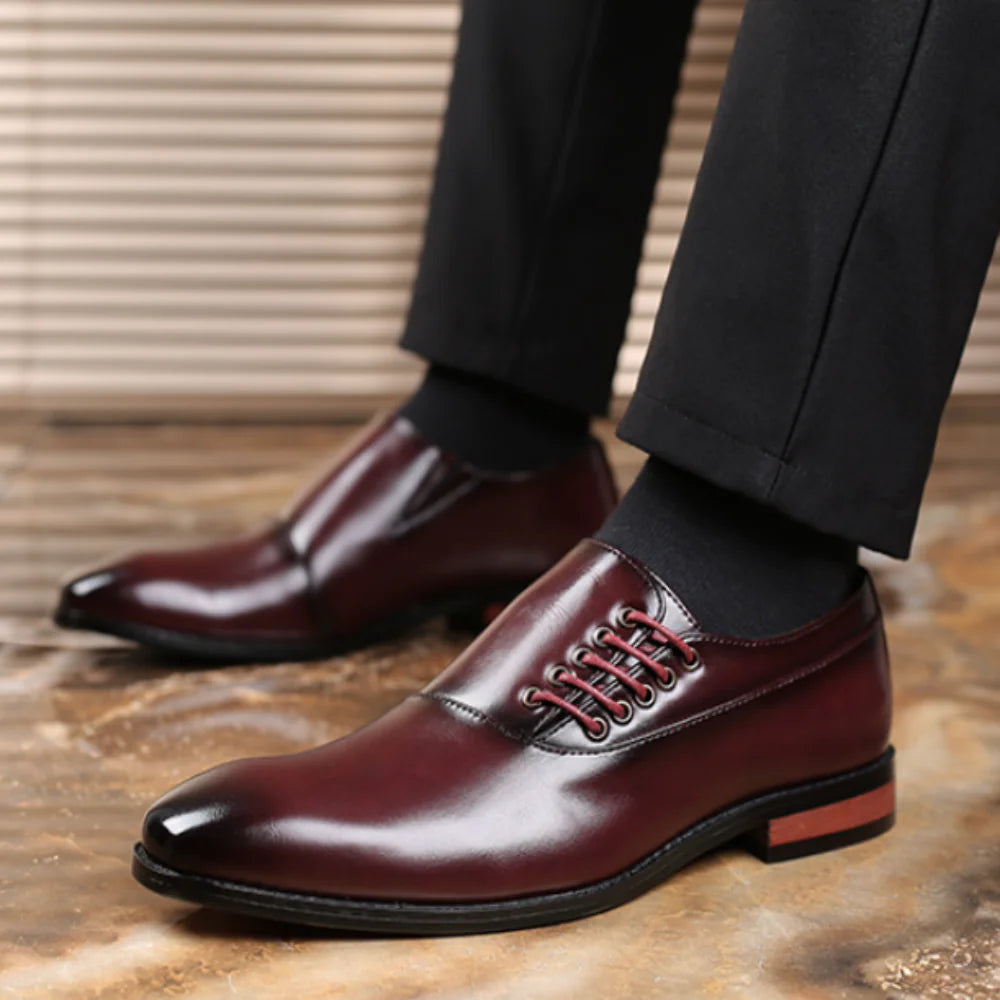 Chaussures en cuir élégantes pour hommes, idéales pour le travail et les loisirs