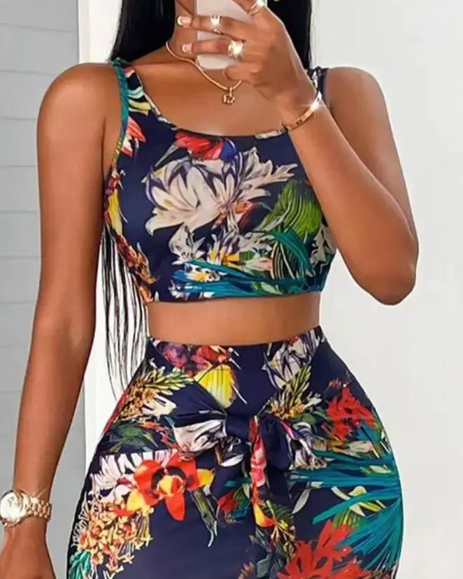 Two-piece tropical print ensemble for women