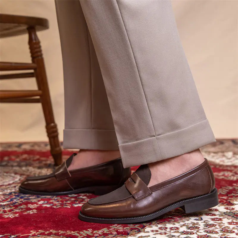 Chaussures décontractées en cuir à blocs de couleurs pour hommes avec bout carré